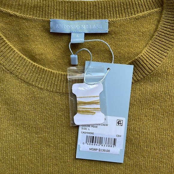 Antonio Melani Cameron Cashmere Crew Neck Sweater. Color-Pear. Large. NWT! - Picture 9 of 10